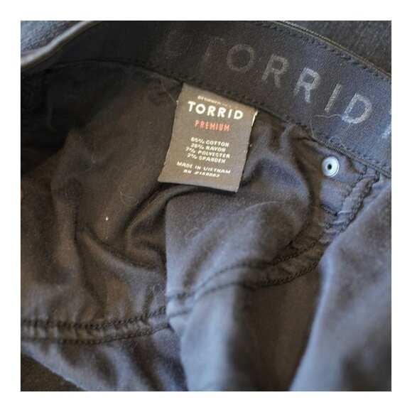 Torrid Jeans Women Size 24R Size 3X Plus Curvy Skinny Cotton Stretch Black - Picture 5 of 5
